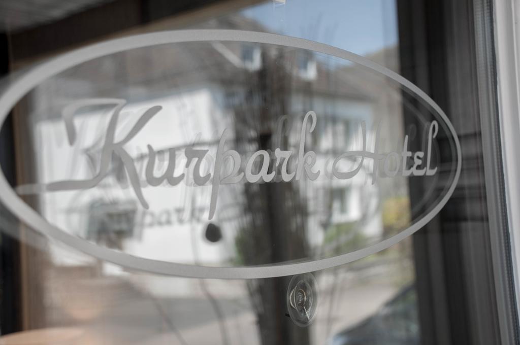 Kurparkhotel-Gemuend Екстериор снимка